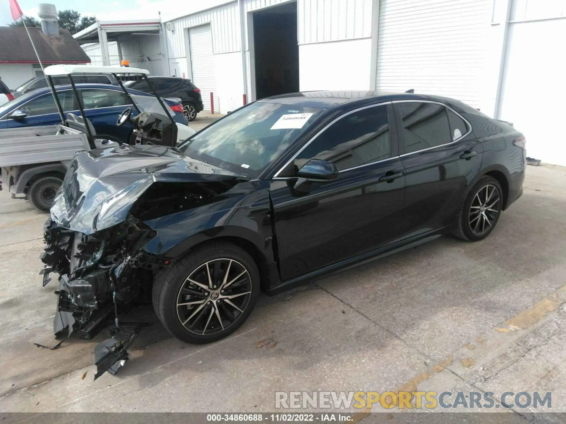 2 fotografías del automóvil dañado 4T1G11AK3MU449748 TOYOTA CAMRY 2021