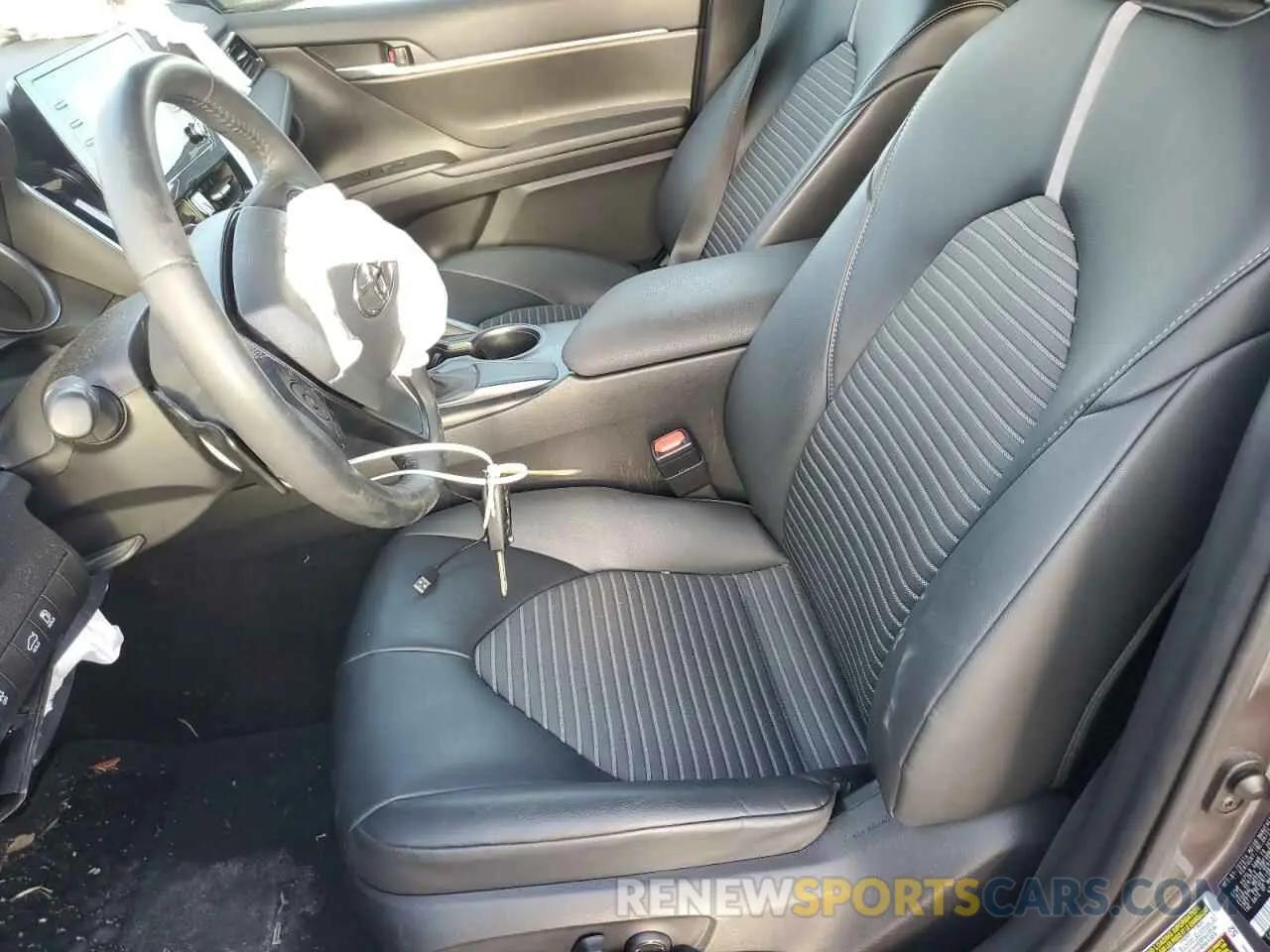 7 fotografías del automóvil dañado 4T1G11AK3MU452049 TOYOTA CAMRY 2021