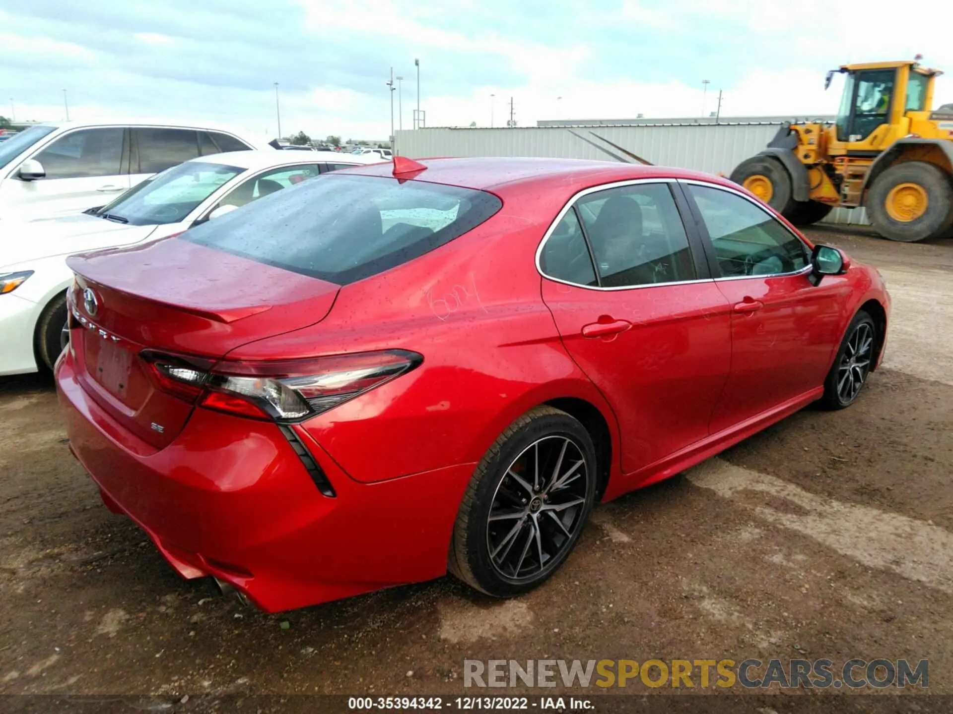 4 fotografías del automóvil dañado 4T1G11AK3MU457946 TOYOTA CAMRY 2021