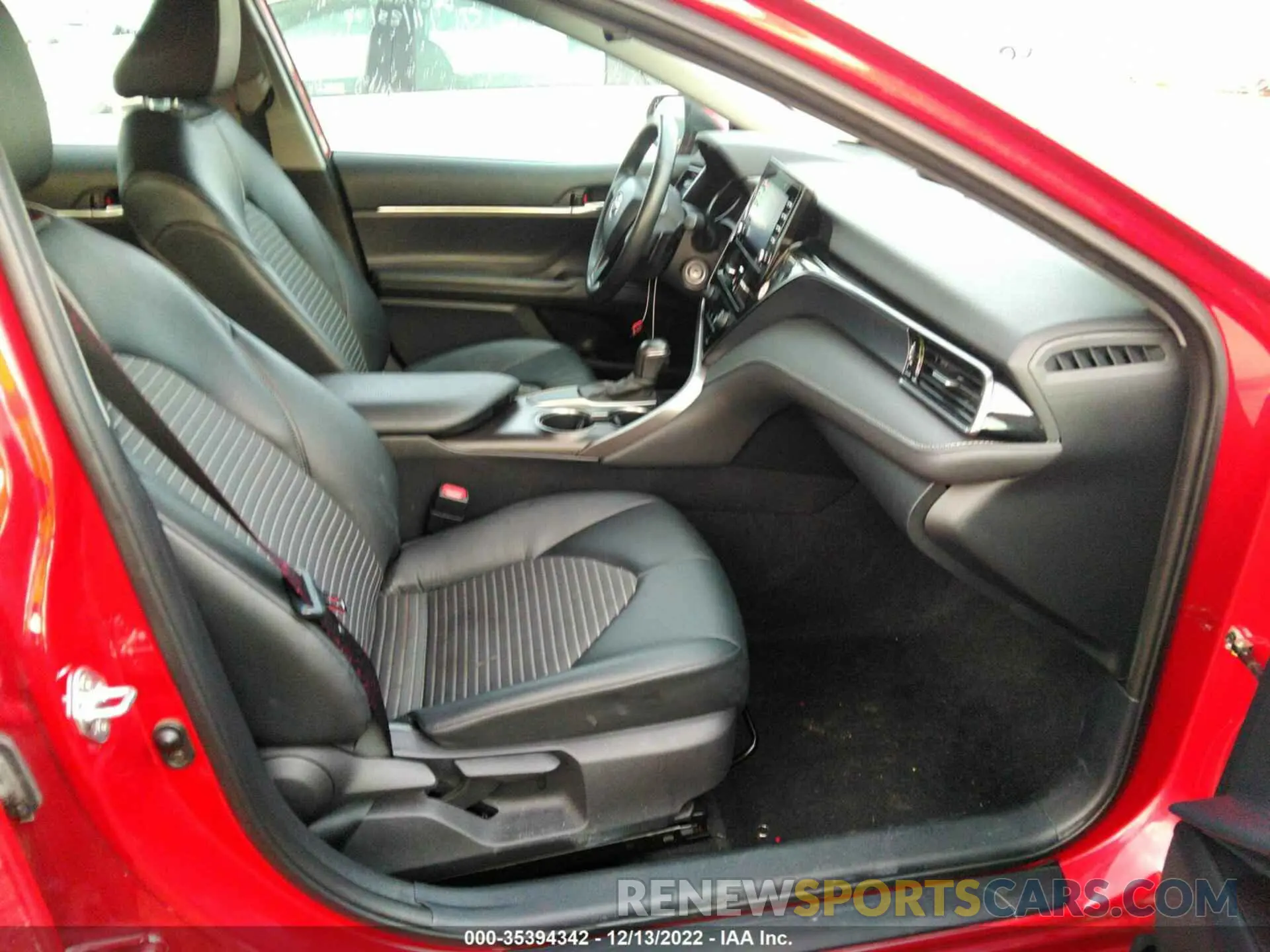 5 fotografías del automóvil dañado 4T1G11AK3MU457946 TOYOTA CAMRY 2021