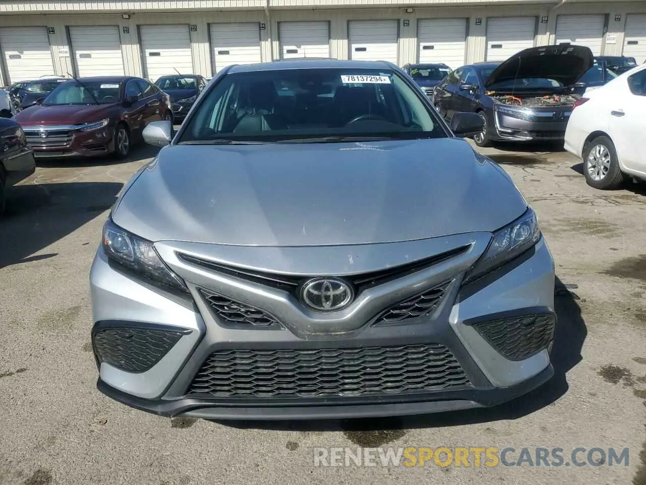 5 fotografías del automóvil dañado 4T1G11AK3MU465013 TOYOTA CAMRY 2021