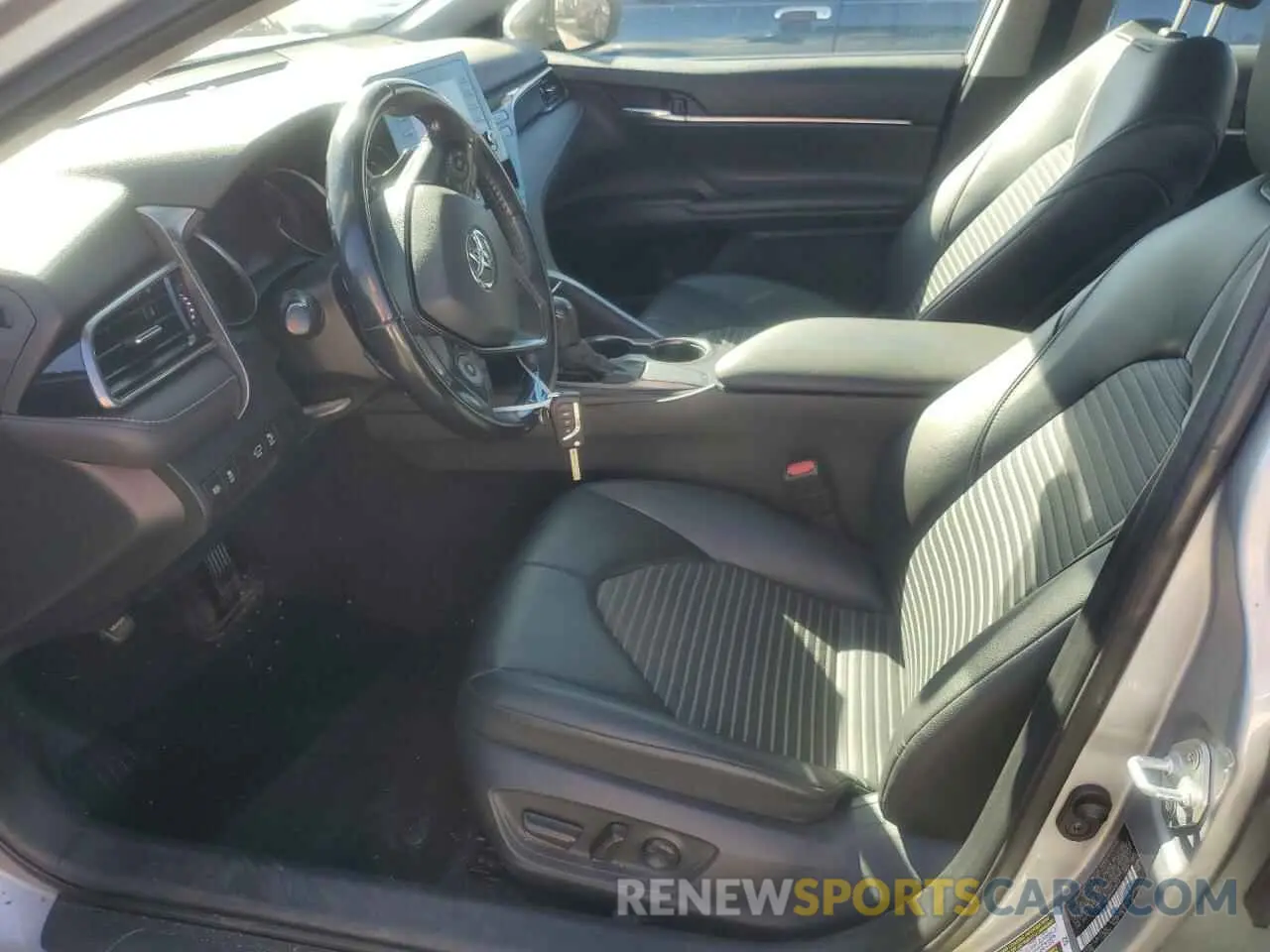 7 fotografías del automóvil dañado 4T1G11AK3MU465013 TOYOTA CAMRY 2021