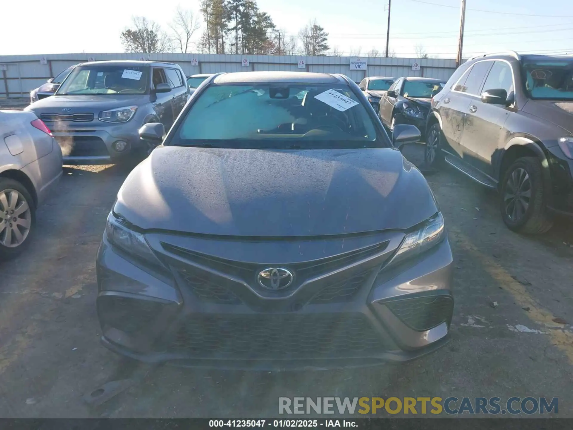 13 fotografías del automóvil dañado 4T1G11AK3MU472396 TOYOTA CAMRY 2021