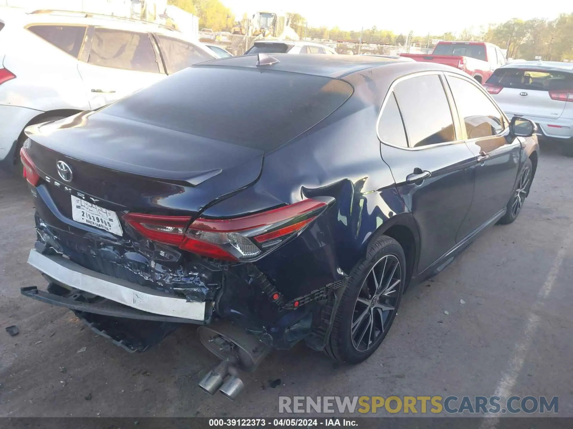 4 fotografías del automóvil dañado 4T1G11AK3MU481177 TOYOTA CAMRY 2021