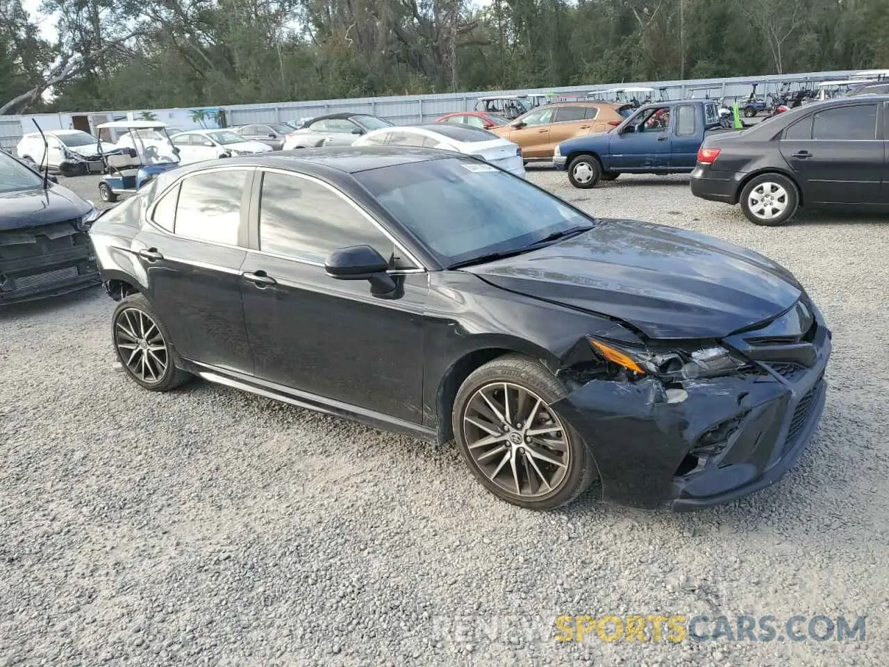 4 fotografías del automóvil dañado 4T1G11AK3MU489389 TOYOTA CAMRY 2021