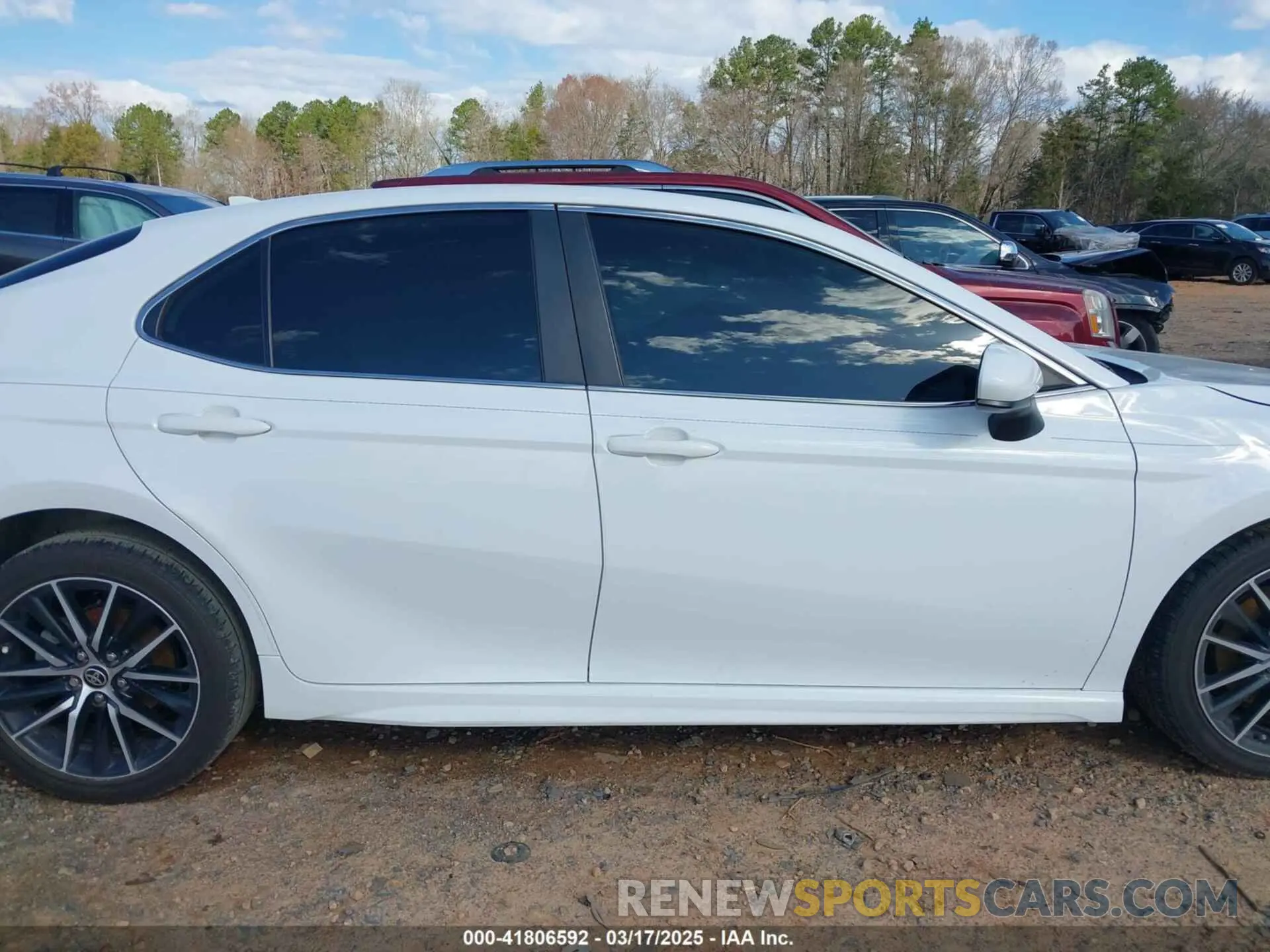 13 fotografías del automóvil dañado 4T1G11AK3MU513464 TOYOTA CAMRY 2021