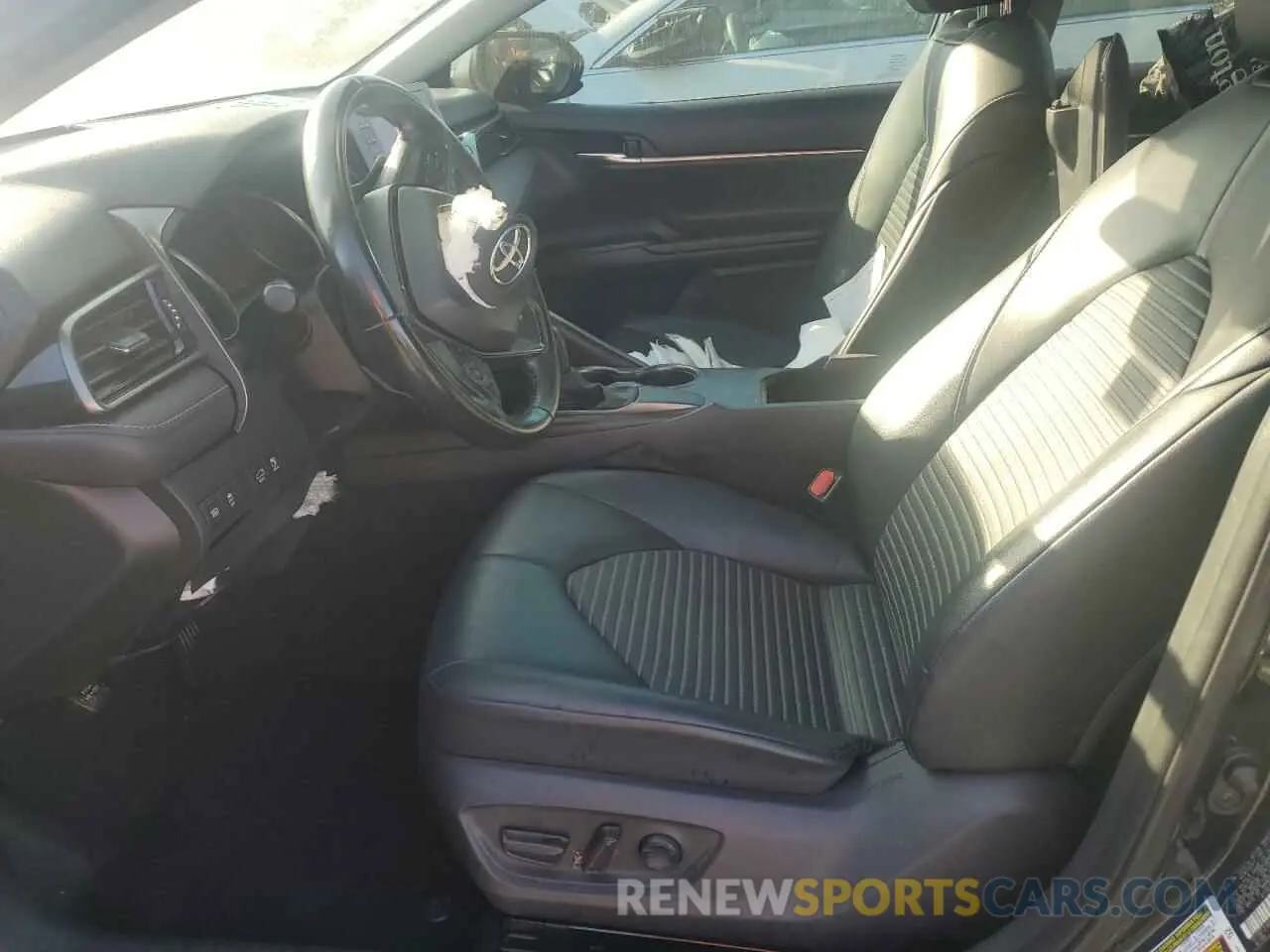 7 fotografías del automóvil dañado 4T1G11AK3MU527185 TOYOTA CAMRY 2021