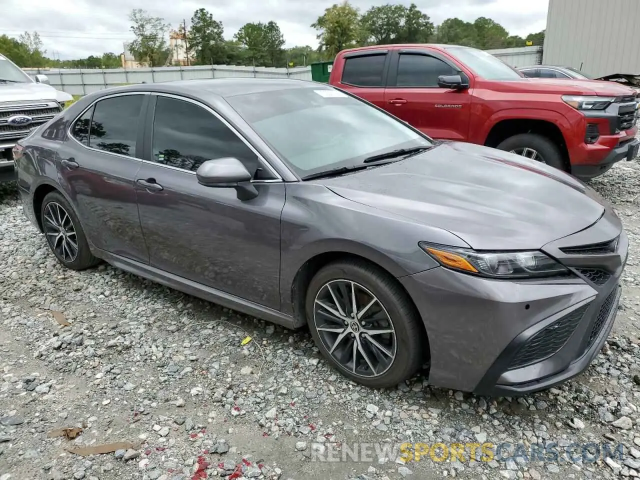 4 fotografías del automóvil dañado 4T1G11AK3MU539045 TOYOTA CAMRY 2021