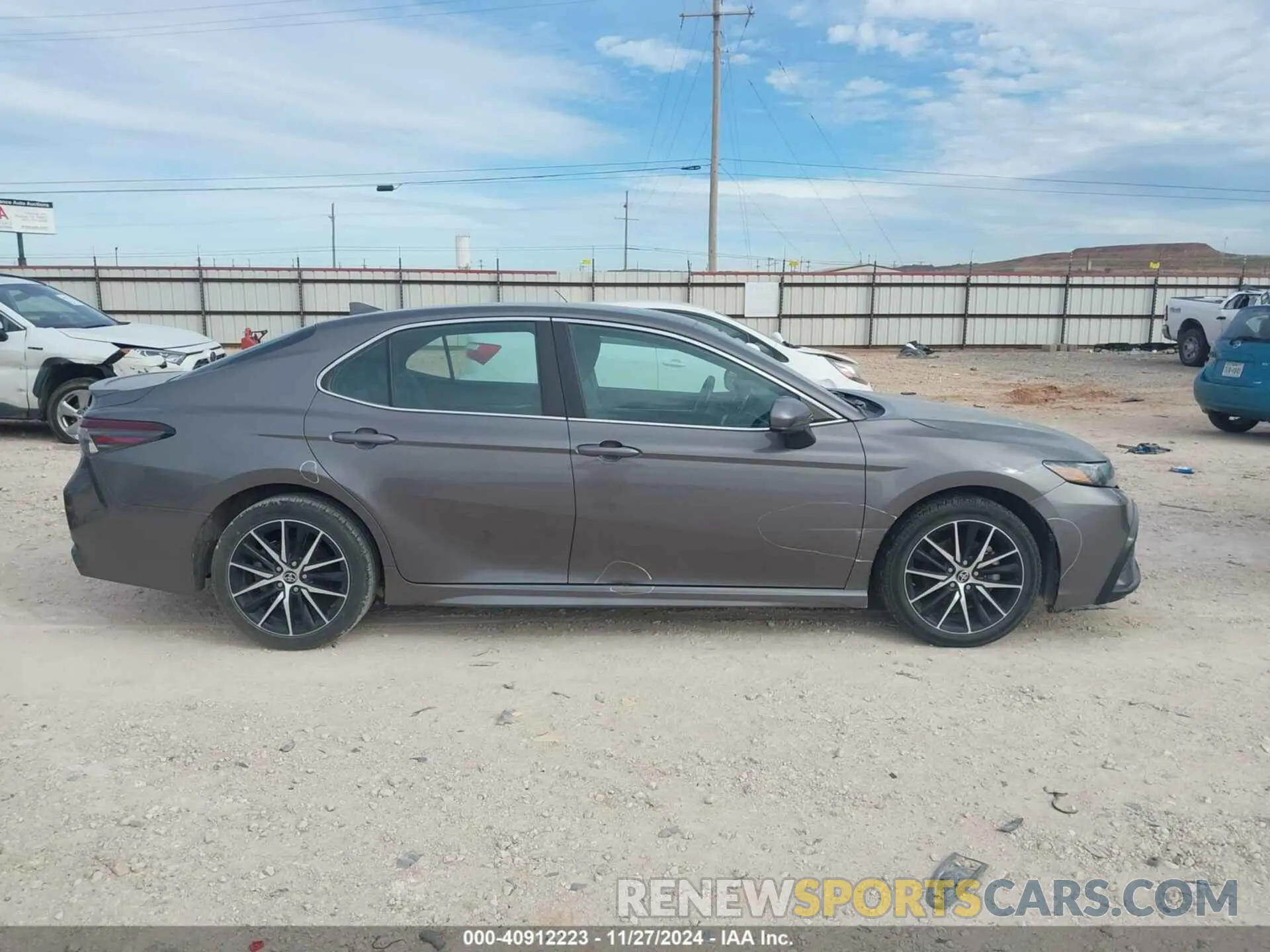 13 fotografías del automóvil dañado 4T1G11AK3MU547730 TOYOTA CAMRY 2021