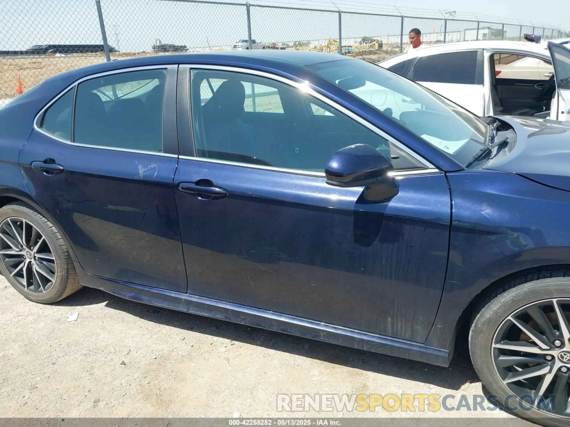 13 fotografías del automóvil dañado 4T1G11AK3MU552152 TOYOTA CAMRY 2021
