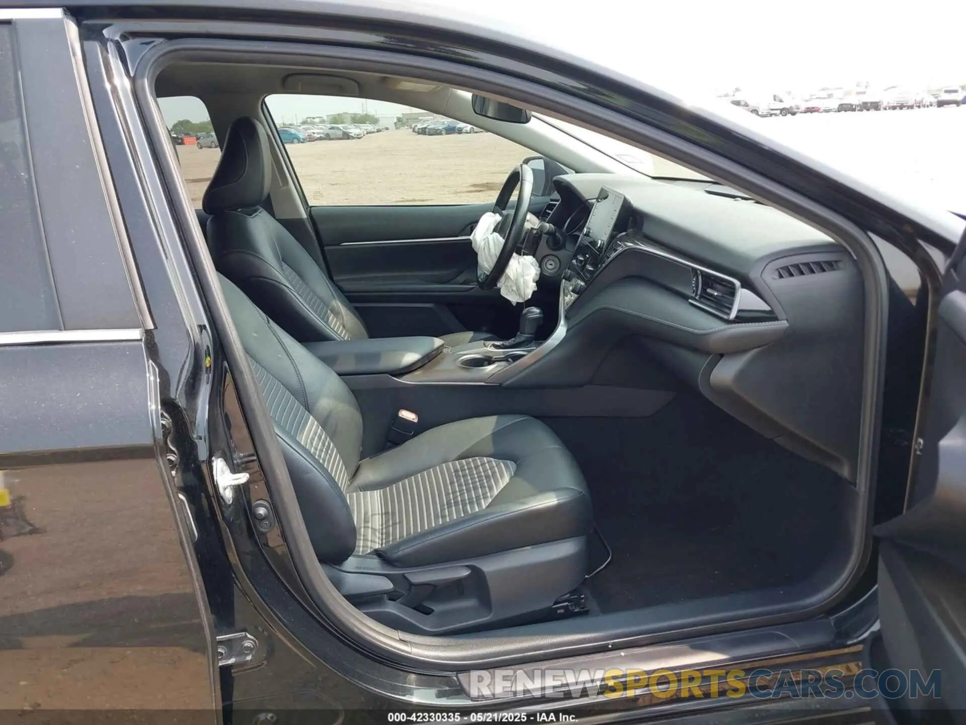 5 fotografías del automóvil dañado 4T1G11AK3MU558775 TOYOTA CAMRY 2021