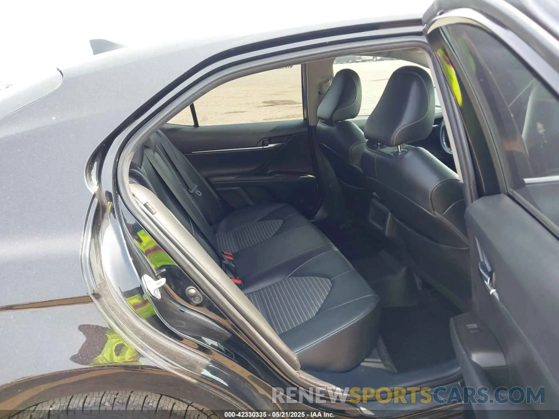 8 fotografías del automóvil dañado 4T1G11AK3MU558775 TOYOTA CAMRY 2021