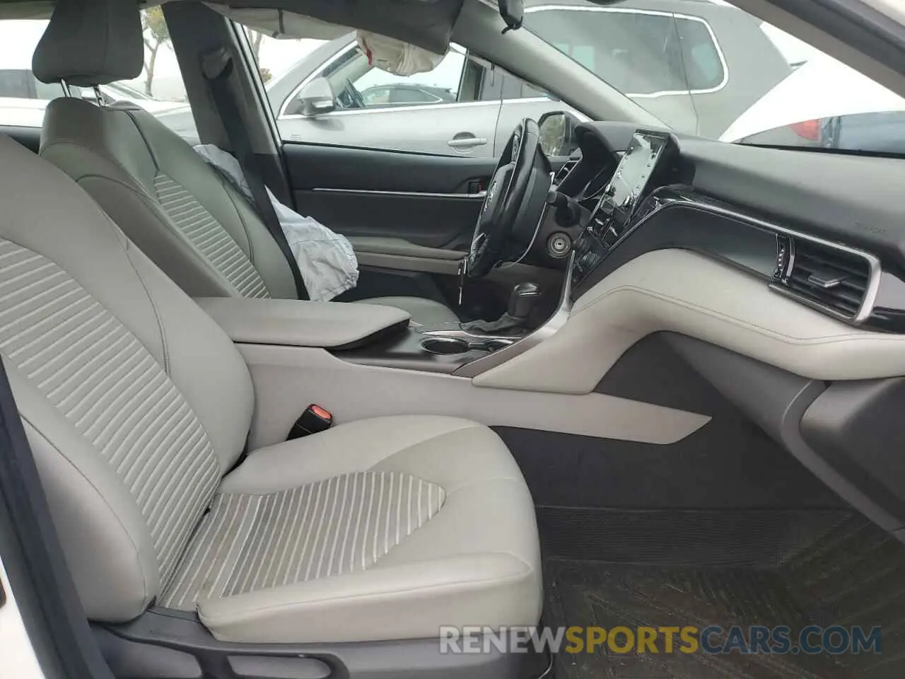 7 fotografías del automóvil dañado 4T1G11AK3MU574538 TOYOTA CAMRY 2021