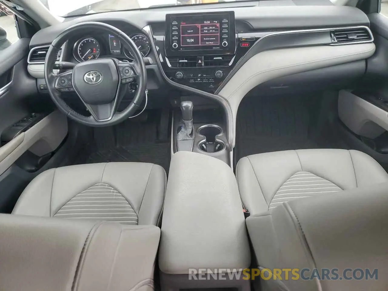8 fotografías del automóvil dañado 4T1G11AK3MU574538 TOYOTA CAMRY 2021