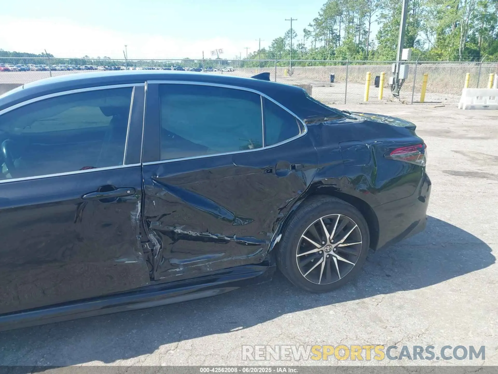 6 fotografías del automóvil dañado 4T1G11AK4MU402373 TOYOTA CAMRY 2021