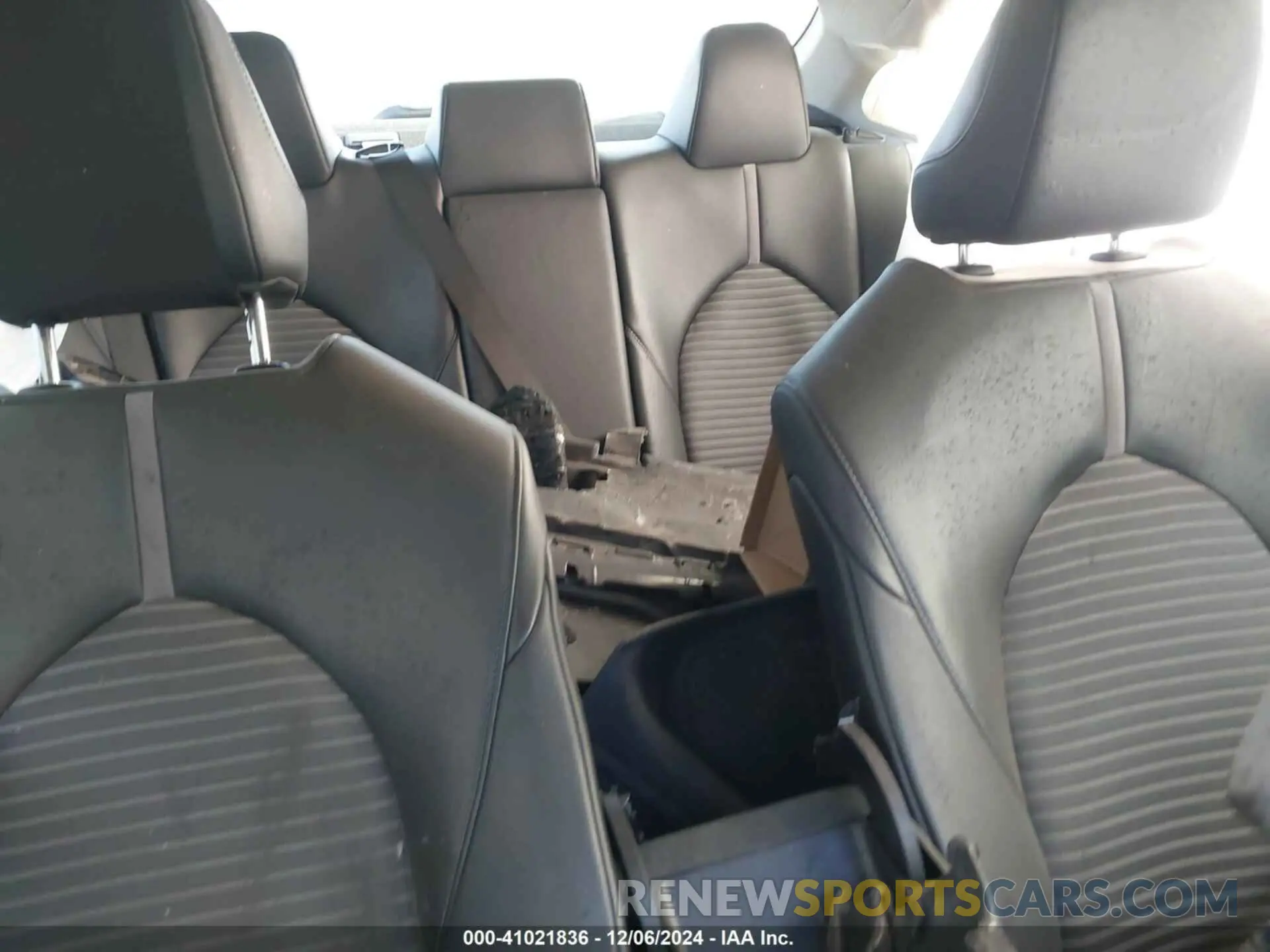 8 fotografías del automóvil dañado 4T1G11AK4MU408710 TOYOTA CAMRY 2021