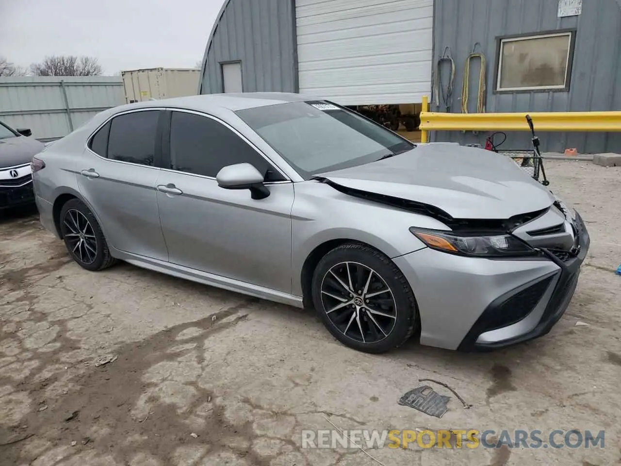 4 fotografías del automóvil dañado 4T1G11AK4MU410117 TOYOTA CAMRY 2021
