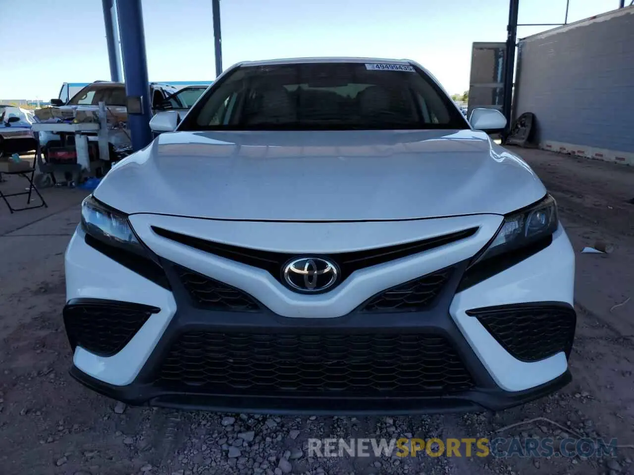 5 fotografías del automóvil dañado 4T1G11AK4MU412451 TOYOTA CAMRY 2021