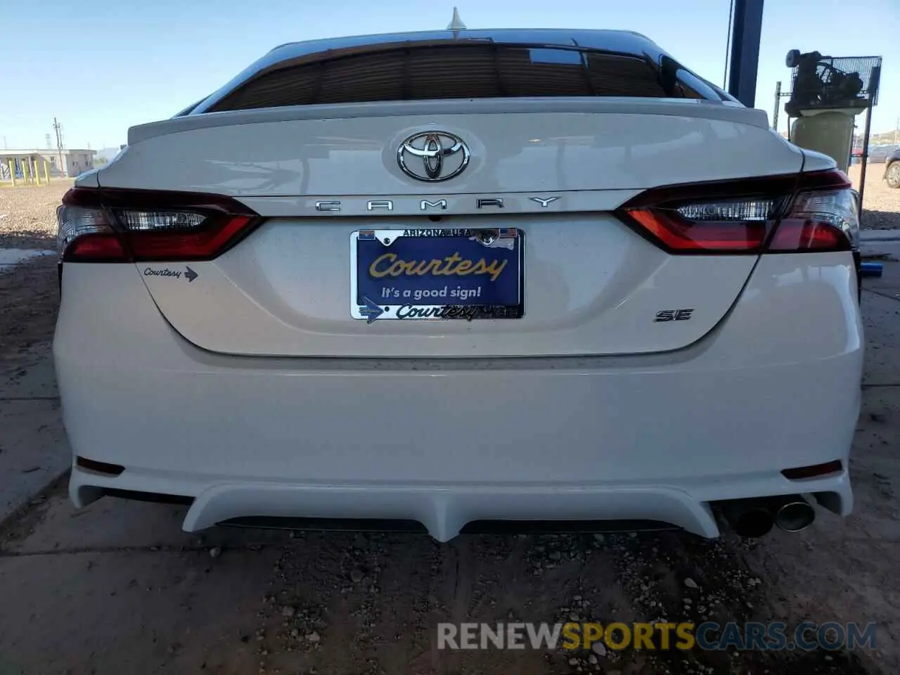 6 fotografías del automóvil dañado 4T1G11AK4MU412451 TOYOTA CAMRY 2021