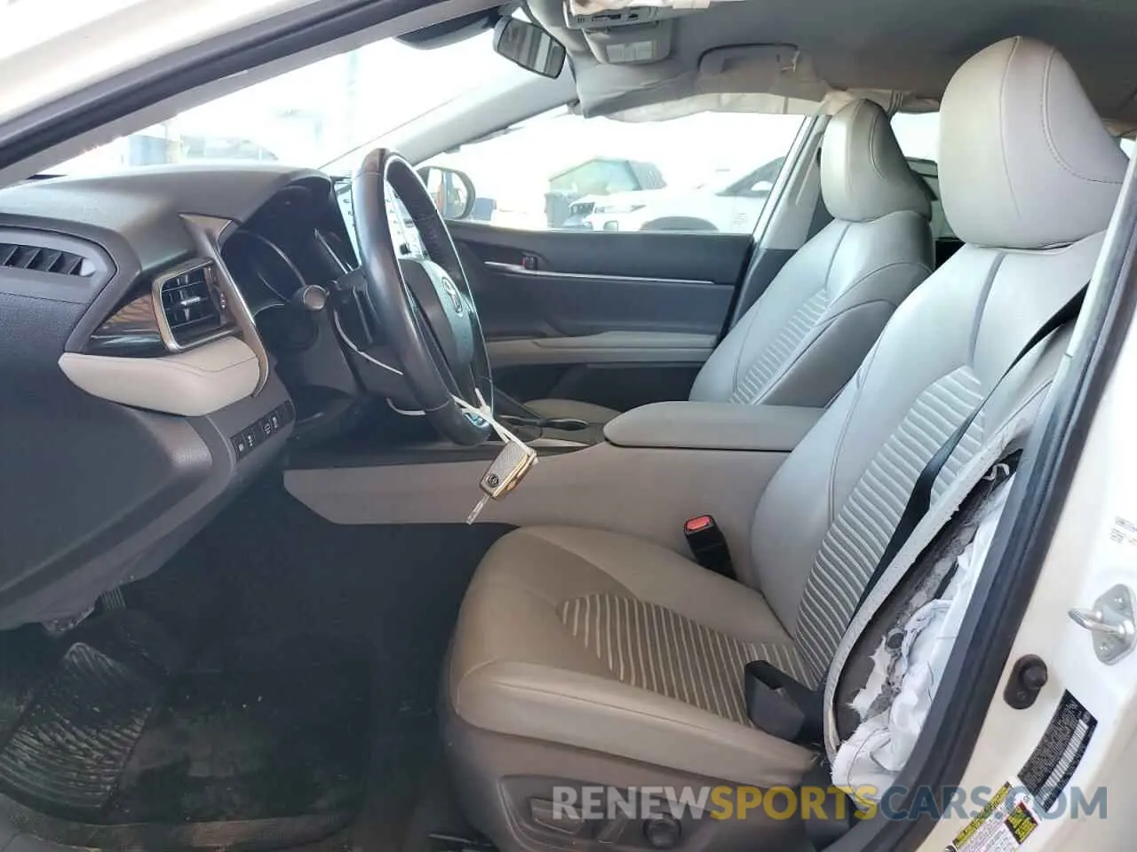 7 fotografías del automóvil dañado 4T1G11AK4MU412451 TOYOTA CAMRY 2021