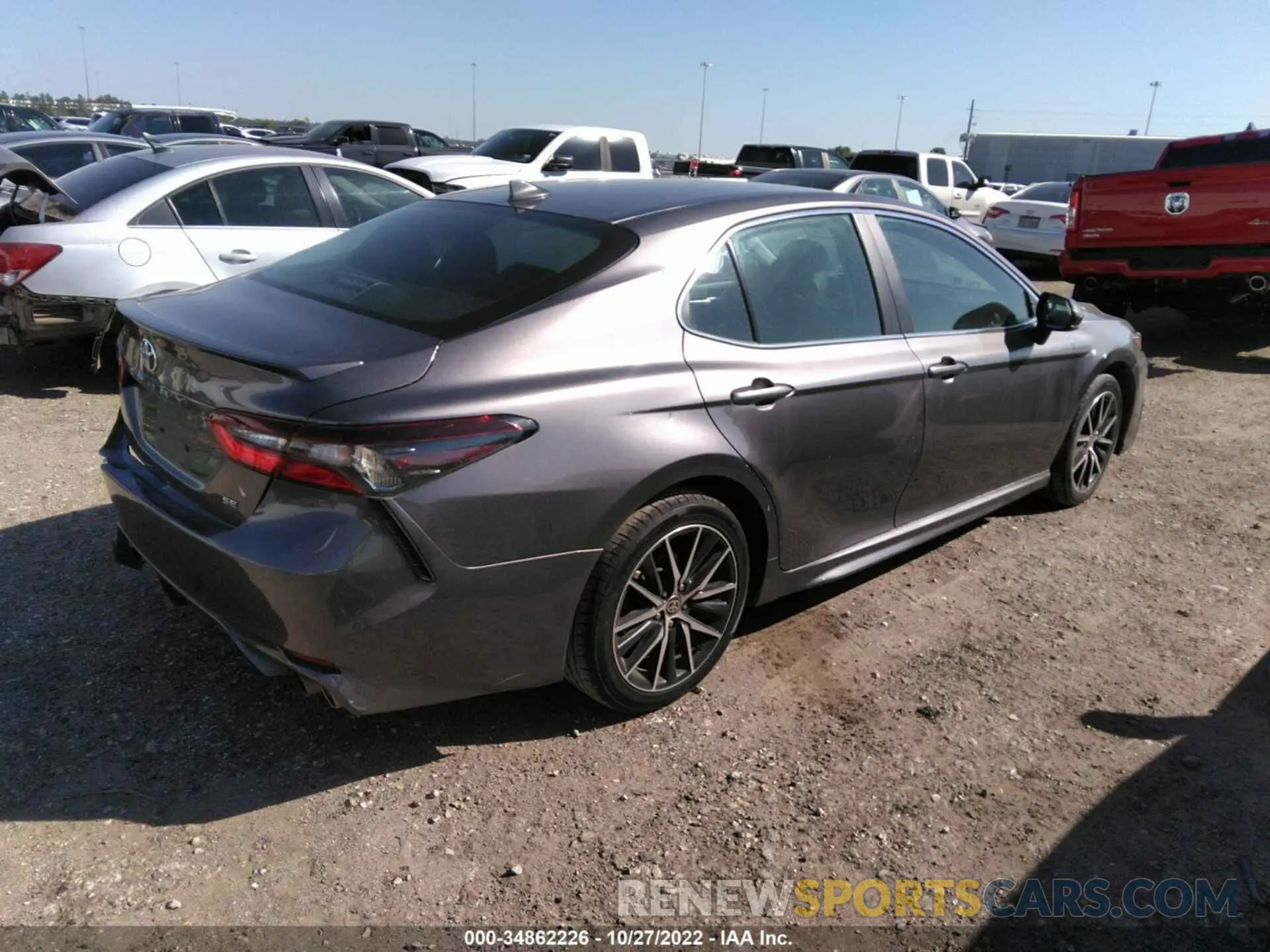 4 fotografías del automóvil dañado 4T1G11AK4MU445630 TOYOTA CAMRY 2021