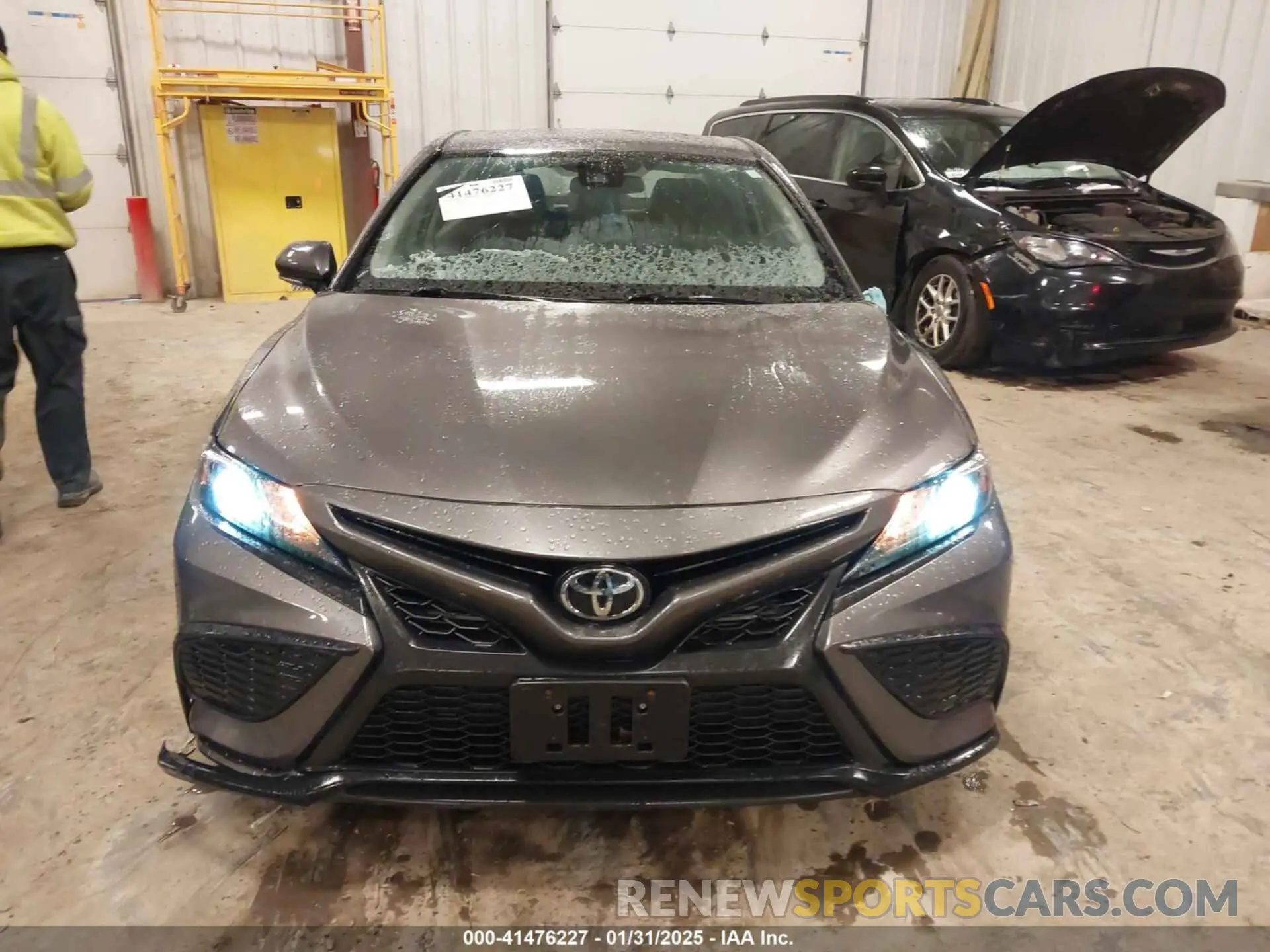 12 fotografías del automóvil dañado 4T1G11AK4MU452643 TOYOTA CAMRY 2021