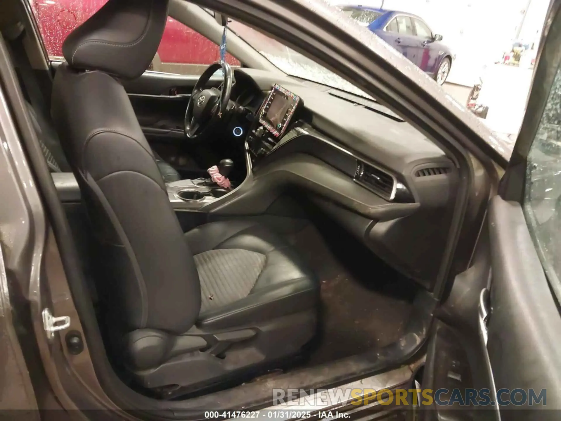 5 fotografías del automóvil dañado 4T1G11AK4MU452643 TOYOTA CAMRY 2021