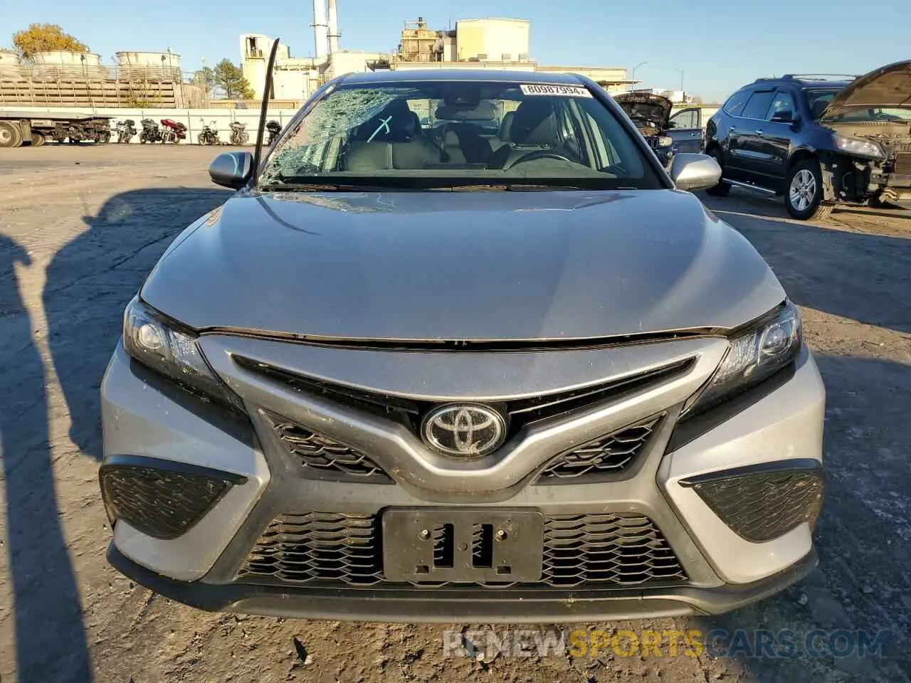5 fotografías del automóvil dañado 4T1G11AK4MU459897 TOYOTA CAMRY 2021