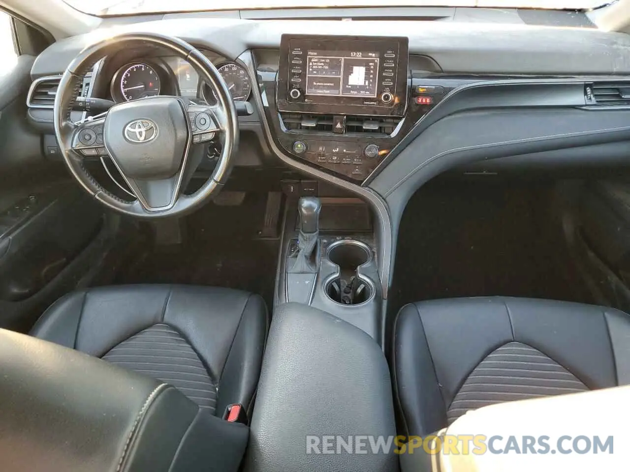 8 fotografías del automóvil dañado 4T1G11AK4MU459897 TOYOTA CAMRY 2021