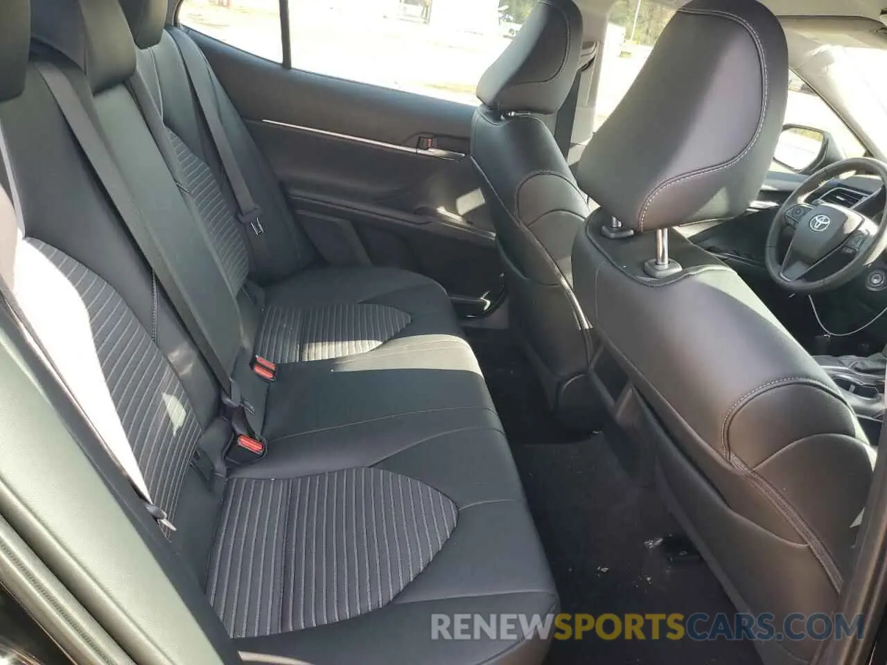 10 fotografías del automóvil dañado 4T1G11AK4MU463092 TOYOTA CAMRY 2021