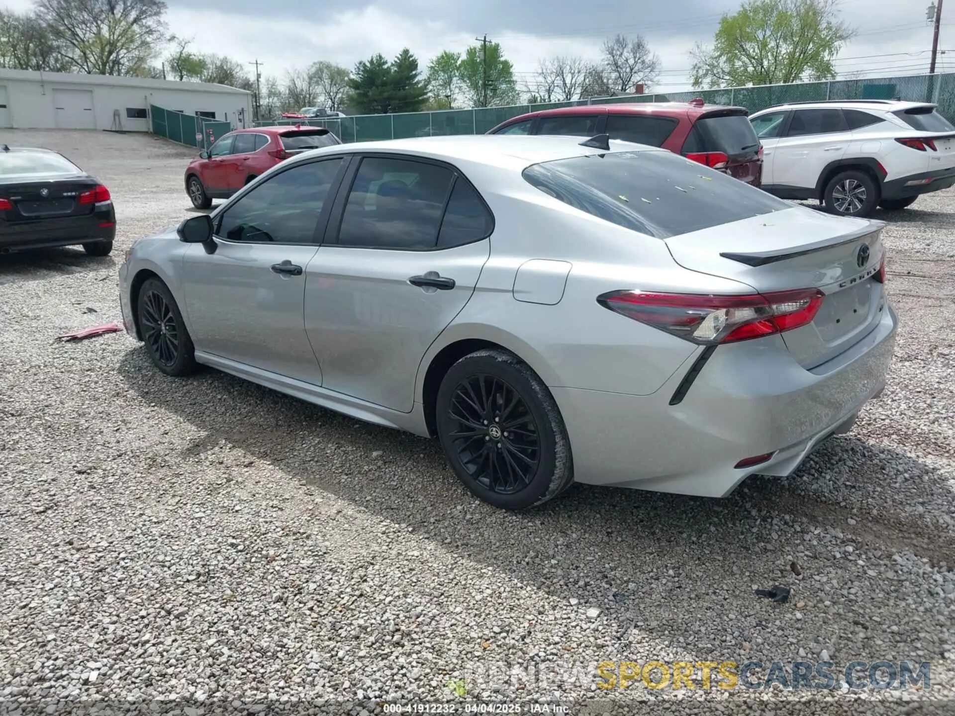 3 fotografías del automóvil dañado 4T1G11AK4MU494715 TOYOTA CAMRY 2021
