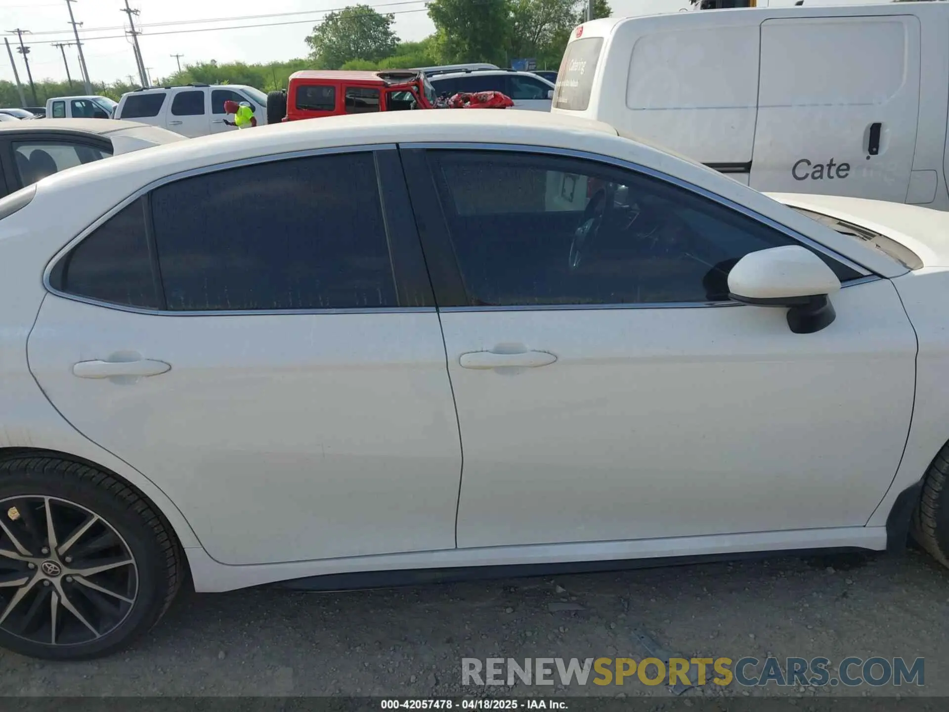 13 fotografías del automóvil dañado 4T1G11AK4MU496335 TOYOTA CAMRY 2021