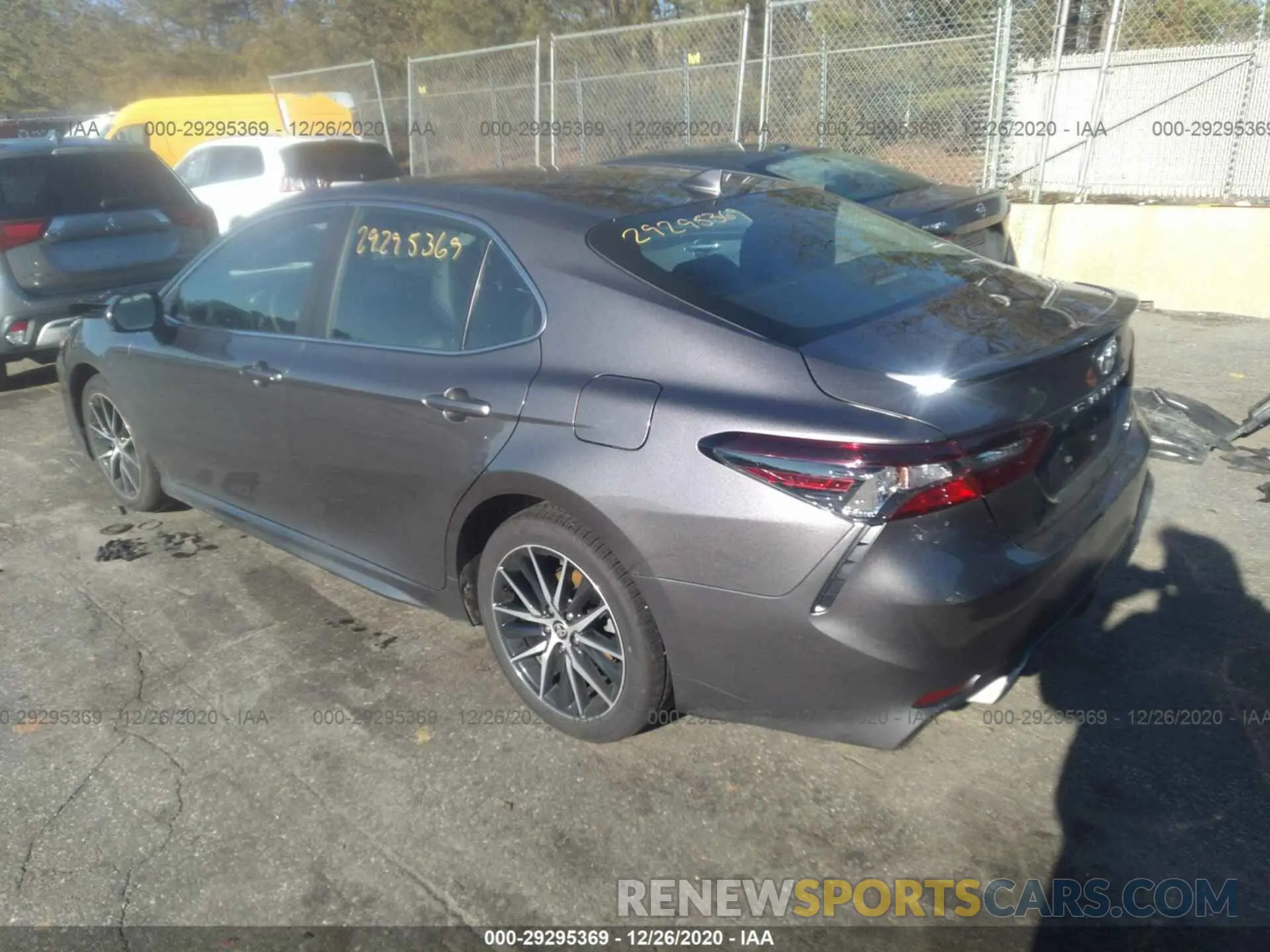 3 fotografías del automóvil dañado 4T1G11AK4MU516356 TOYOTA CAMRY 2021