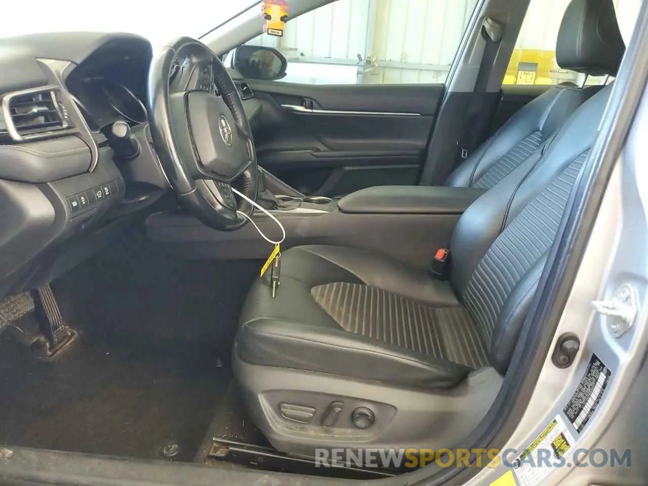 7 fotografías del automóvil dañado 4T1G11AK4MU520231 TOYOTA CAMRY 2021