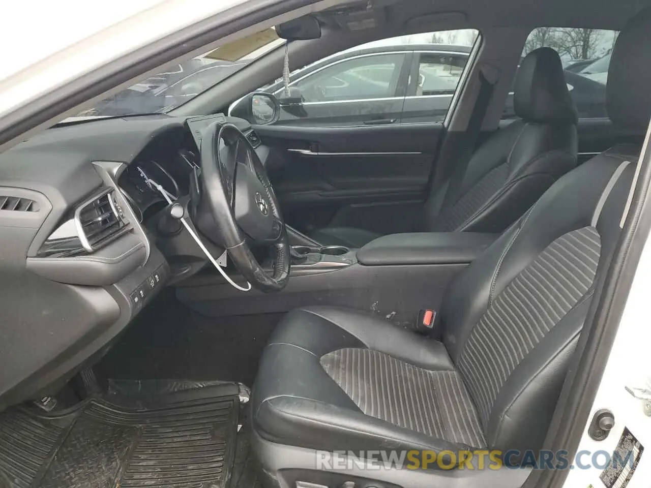 7 fotografías del automóvil dañado 4T1G11AK4MU525638 TOYOTA CAMRY 2021