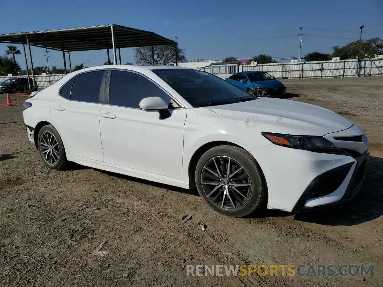 4 fotografías del automóvil dañado 4T1G11AK4MU535358 TOYOTA CAMRY 2021
