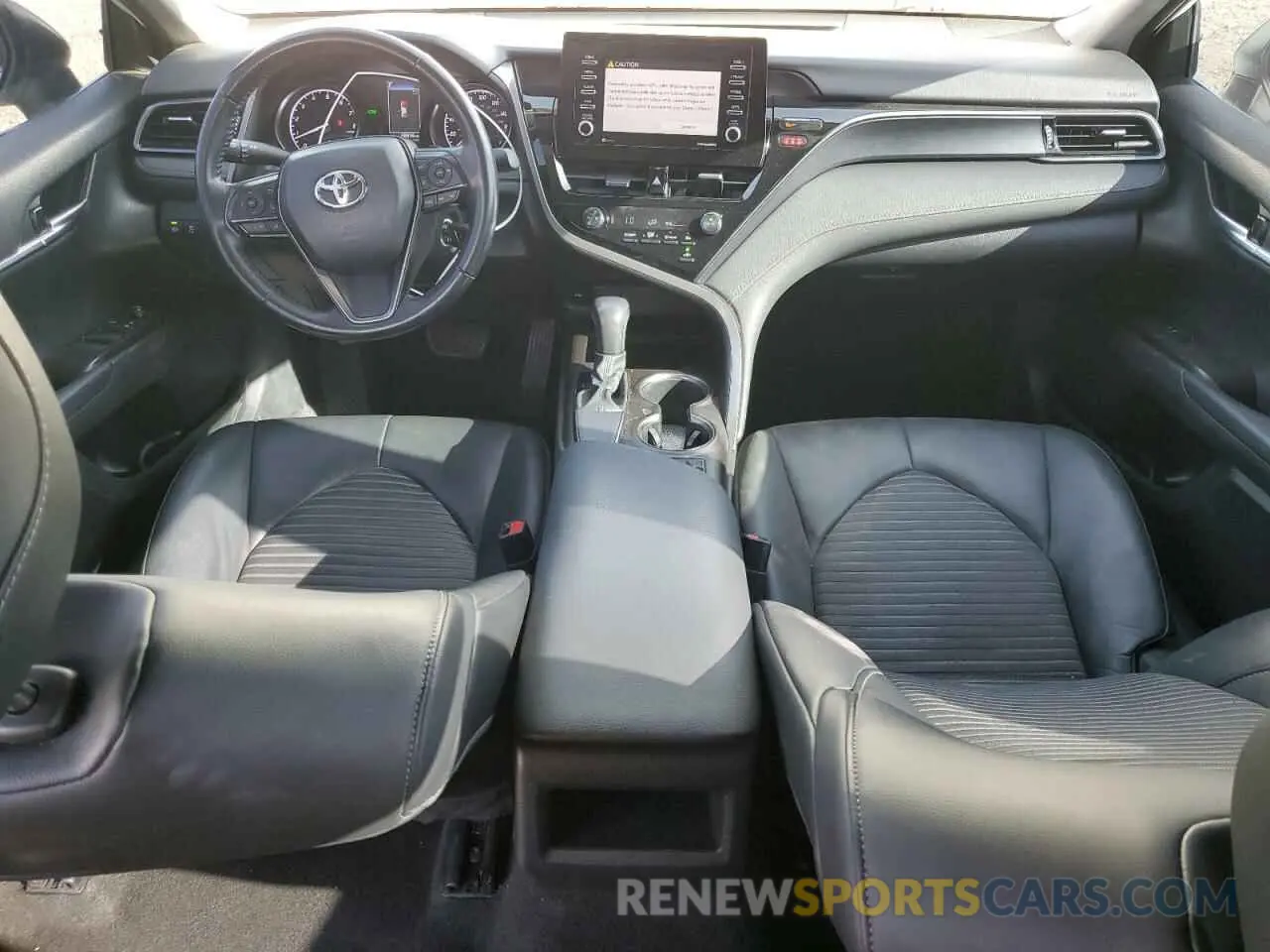 8 fotografías del automóvil dañado 4T1G11AK4MU535358 TOYOTA CAMRY 2021