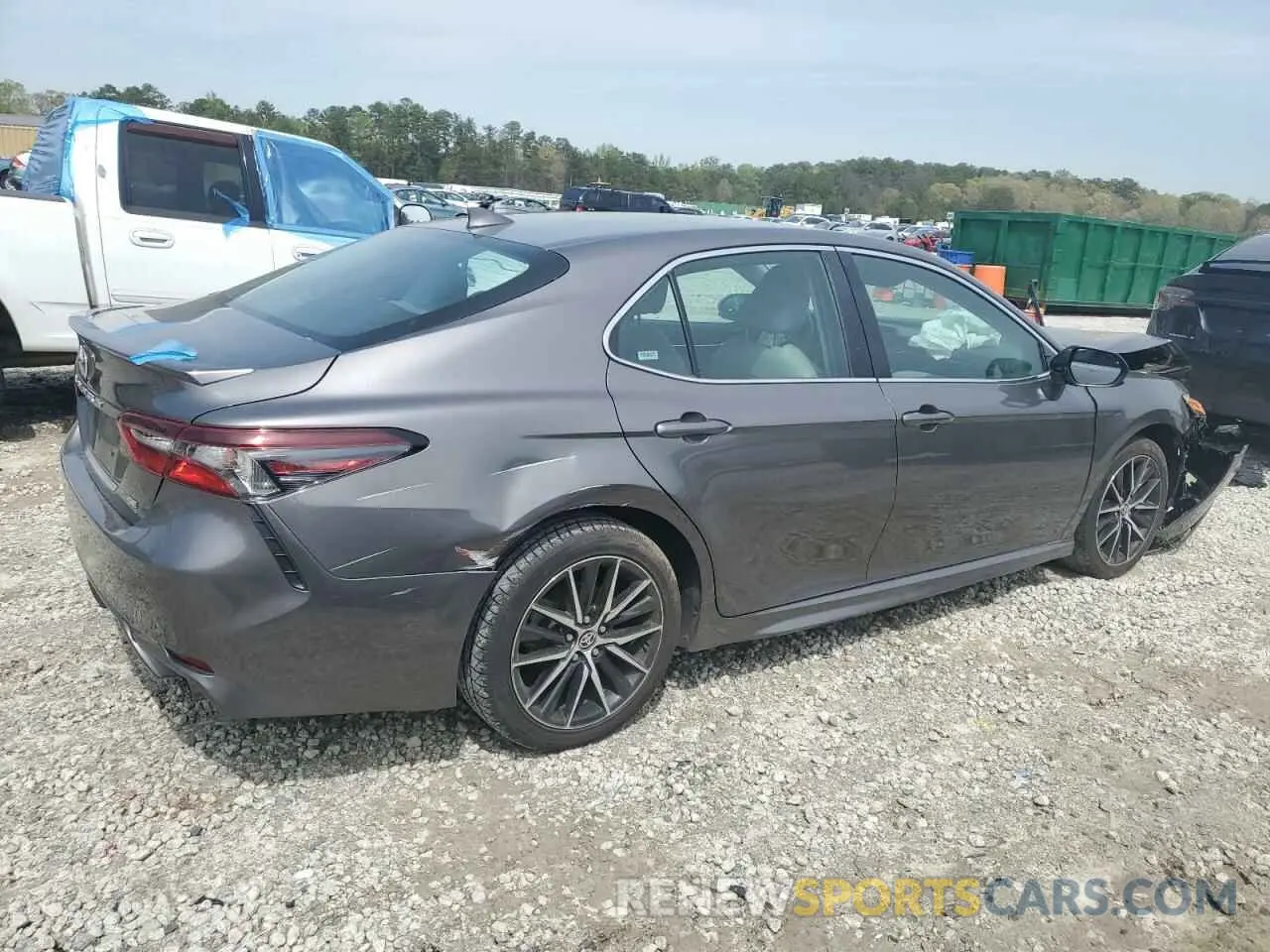 3 fotografías del automóvil dañado 4T1G11AK4MU541936 TOYOTA CAMRY 2021