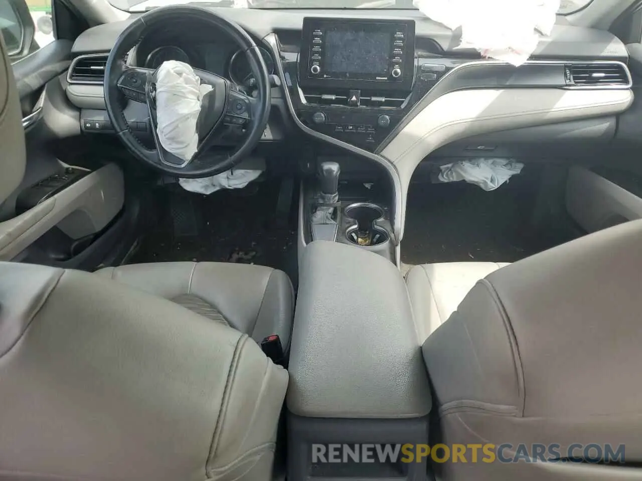 8 fotografías del automóvil dañado 4T1G11AK4MU541936 TOYOTA CAMRY 2021