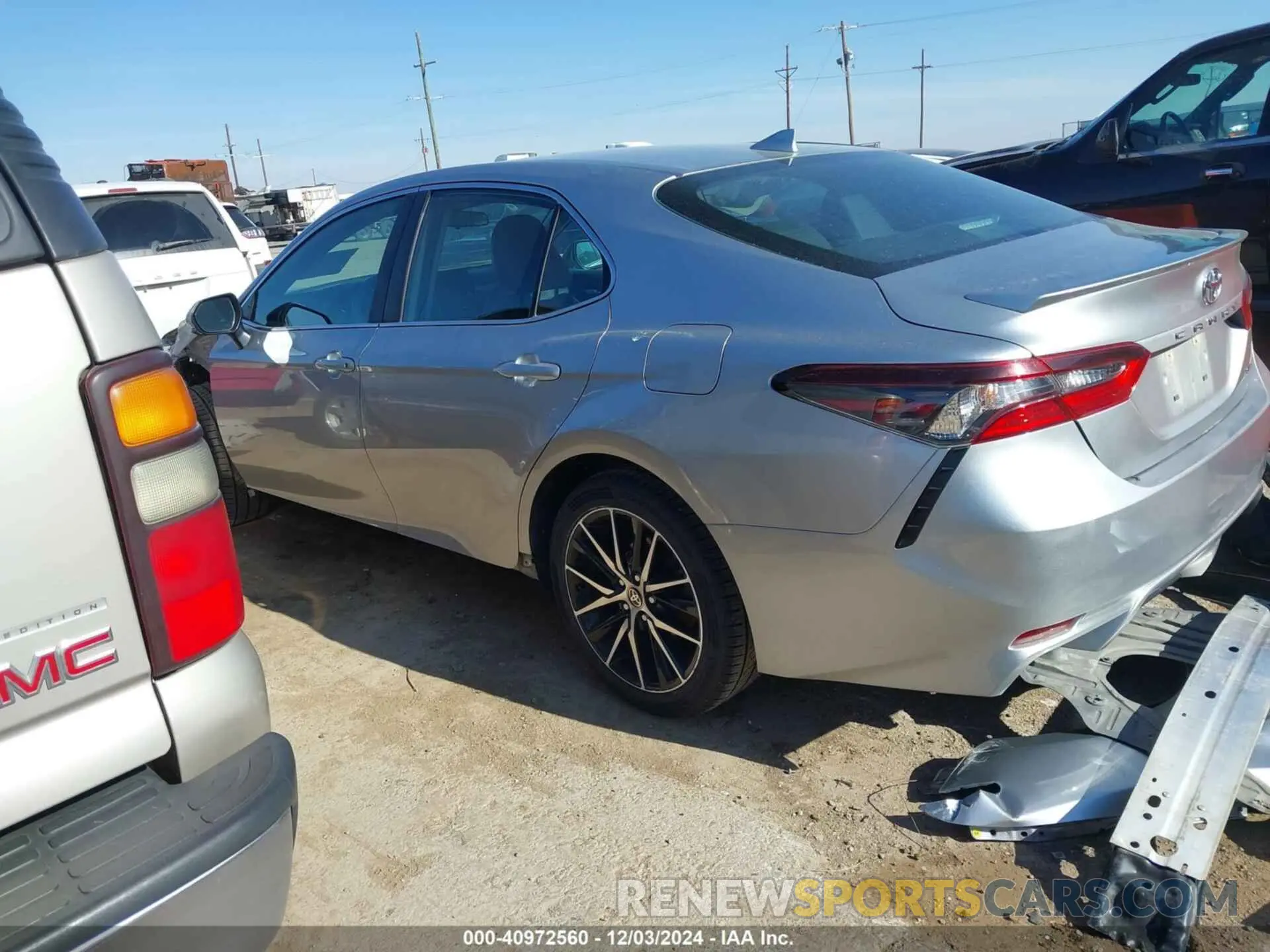 15 fotografías del automóvil dañado 4T1G11AK4MU551253 TOYOTA CAMRY 2021