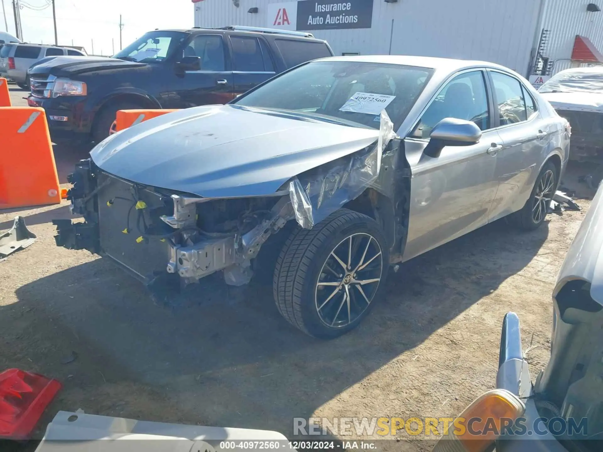 2 fotografías del automóvil dañado 4T1G11AK4MU551253 TOYOTA CAMRY 2021