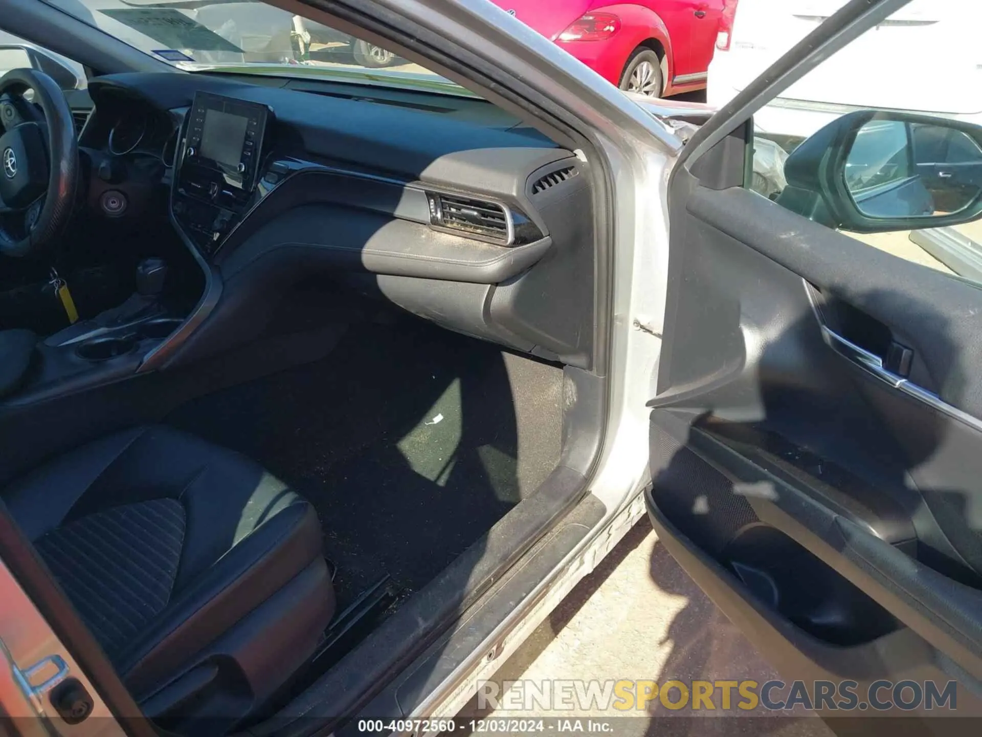 5 fotografías del automóvil dañado 4T1G11AK4MU551253 TOYOTA CAMRY 2021
