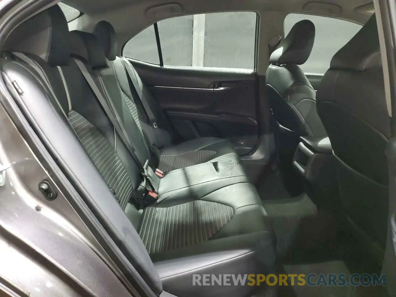 10 fotografías del automóvil dañado 4T1G11AK4MU562267 TOYOTA CAMRY 2021