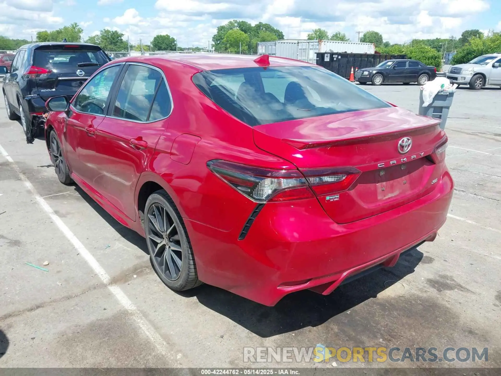 3 fotografías del automóvil dañado 4T1G11AK5MU407274 TOYOTA CAMRY 2021