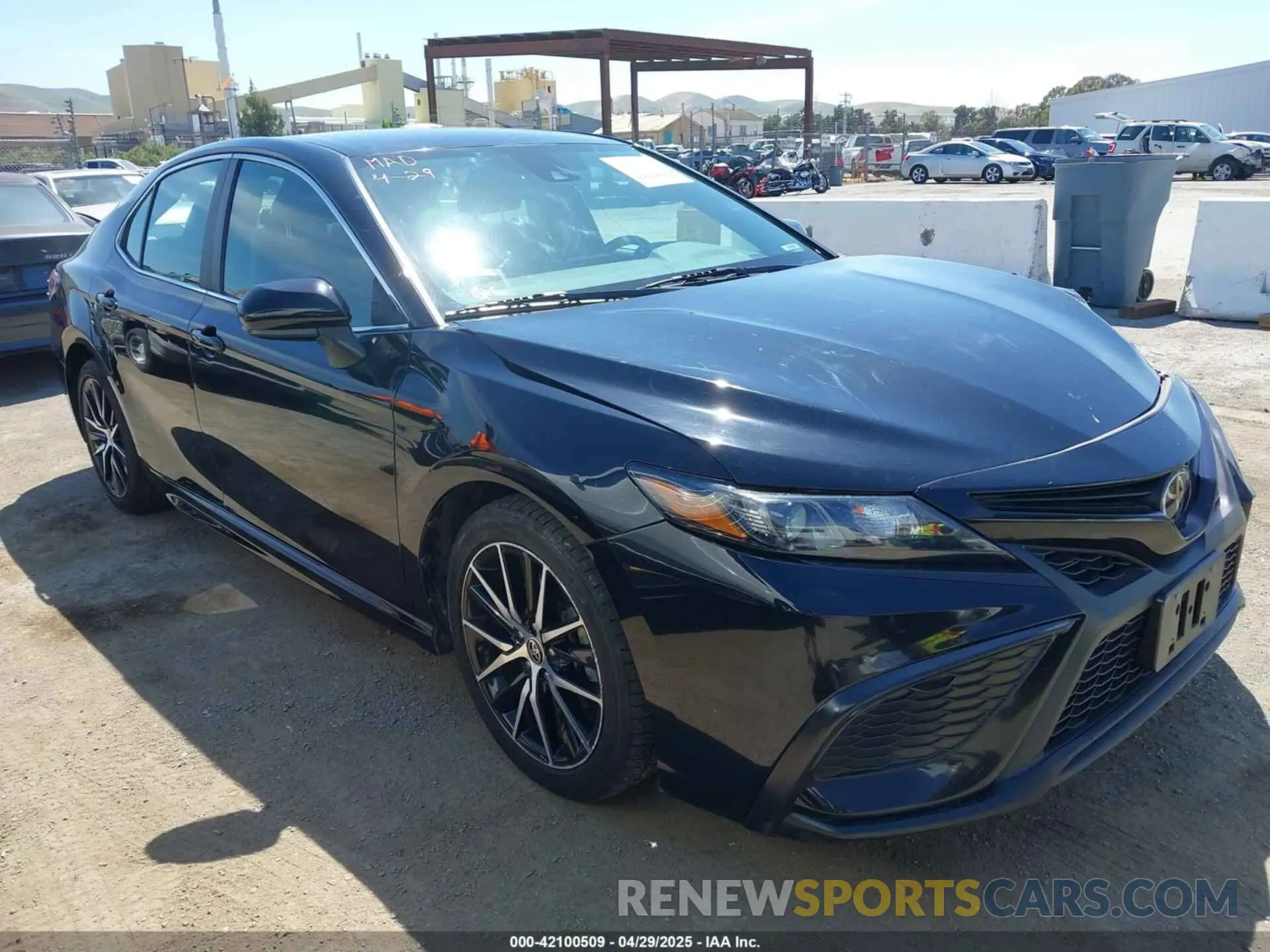 1 fotografías del automóvil dañado 4T1G11AK5MU414404 TOYOTA CAMRY 2021