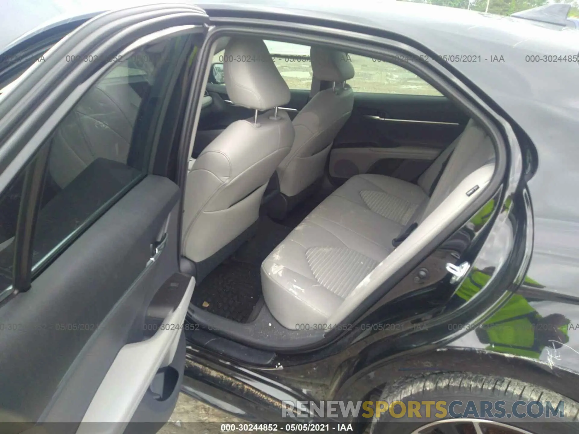 8 fotografías del automóvil dañado 4T1G11AK5MU435821 TOYOTA CAMRY 2021