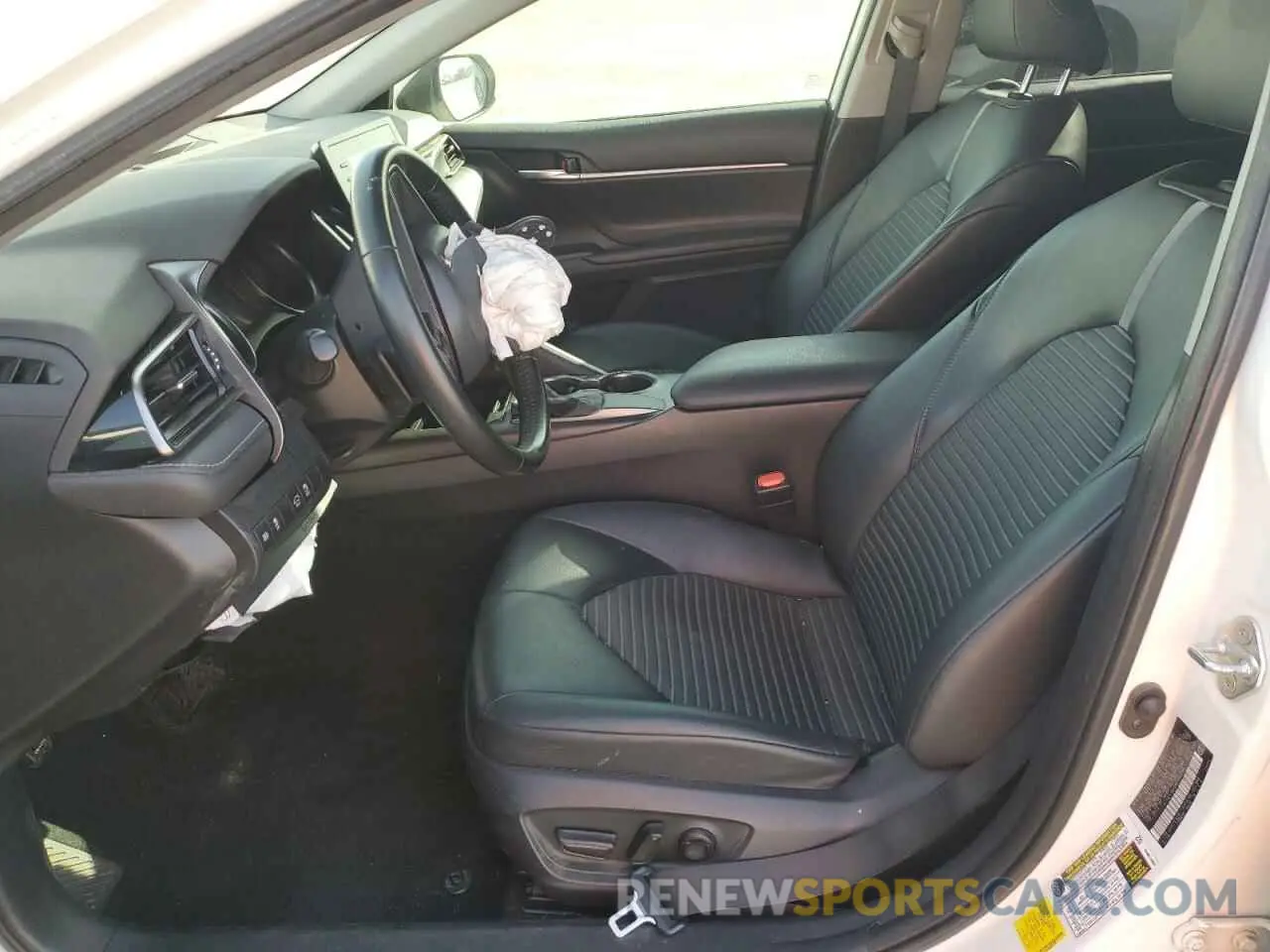 7 fotografías del automóvil dañado 4T1G11AK5MU483755 TOYOTA CAMRY 2021