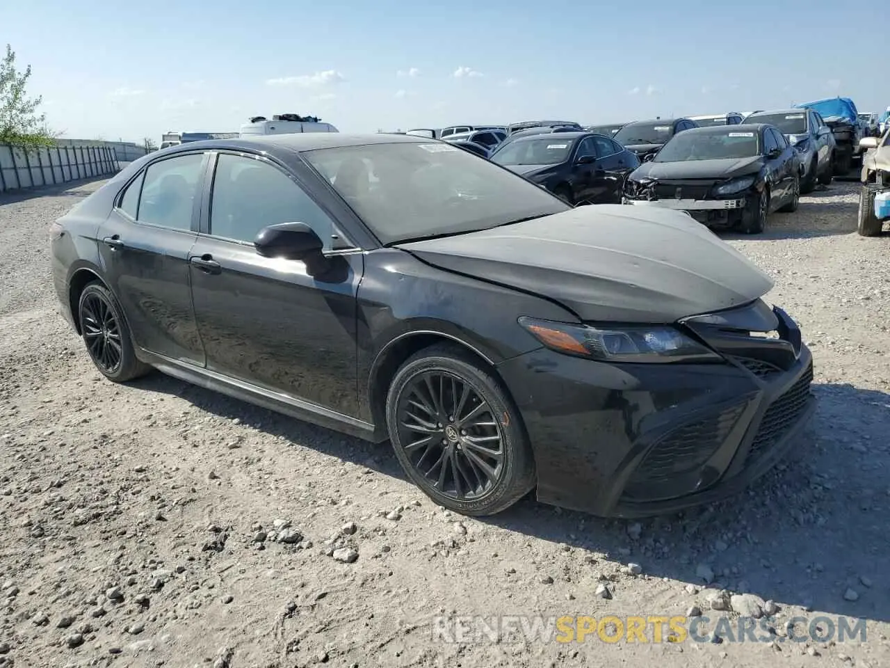 4 fotografías del automóvil dañado 4T1G11AK5MU493461 TOYOTA CAMRY 2021