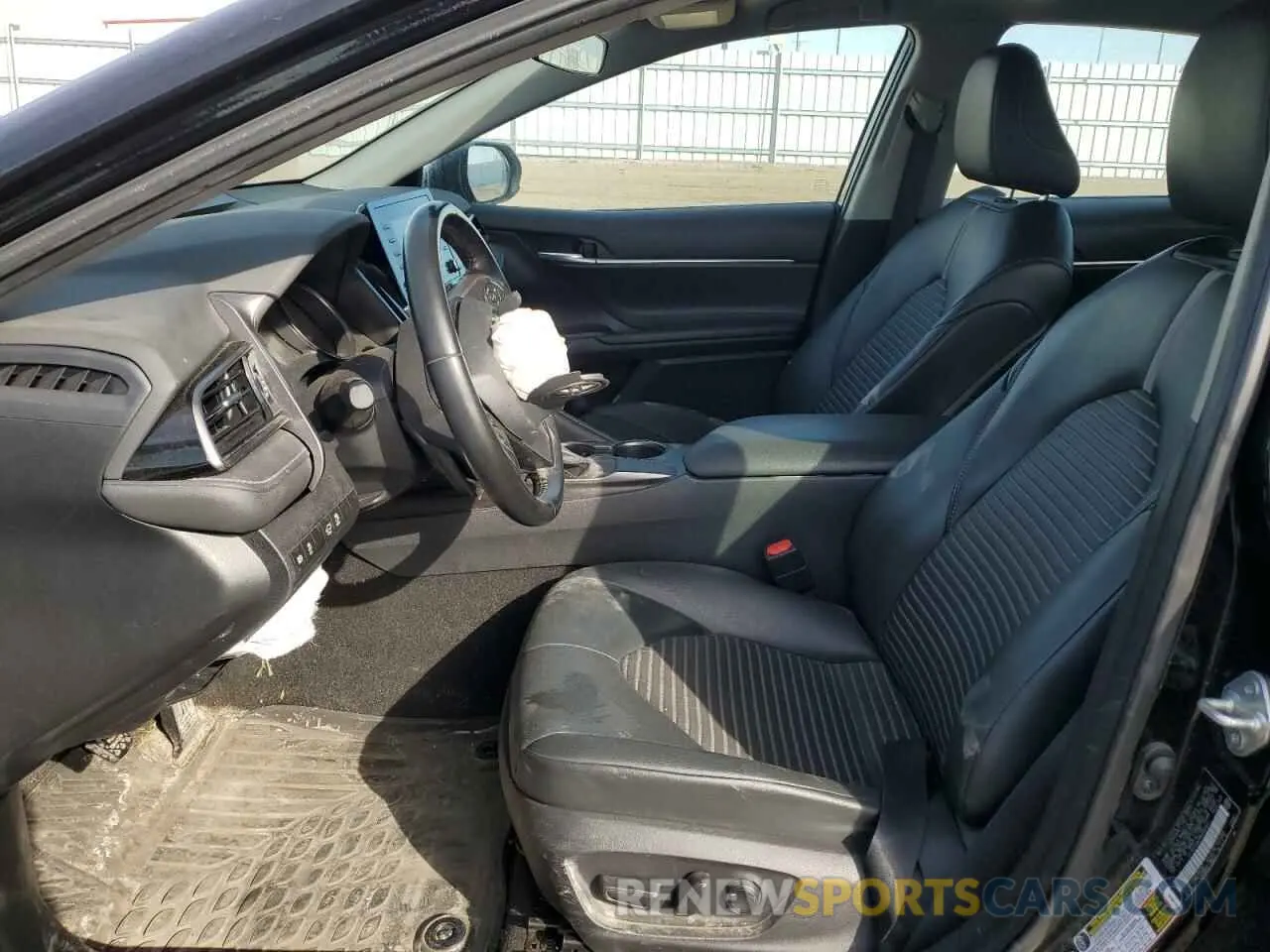 7 fotografías del automóvil dañado 4T1G11AK5MU493461 TOYOTA CAMRY 2021