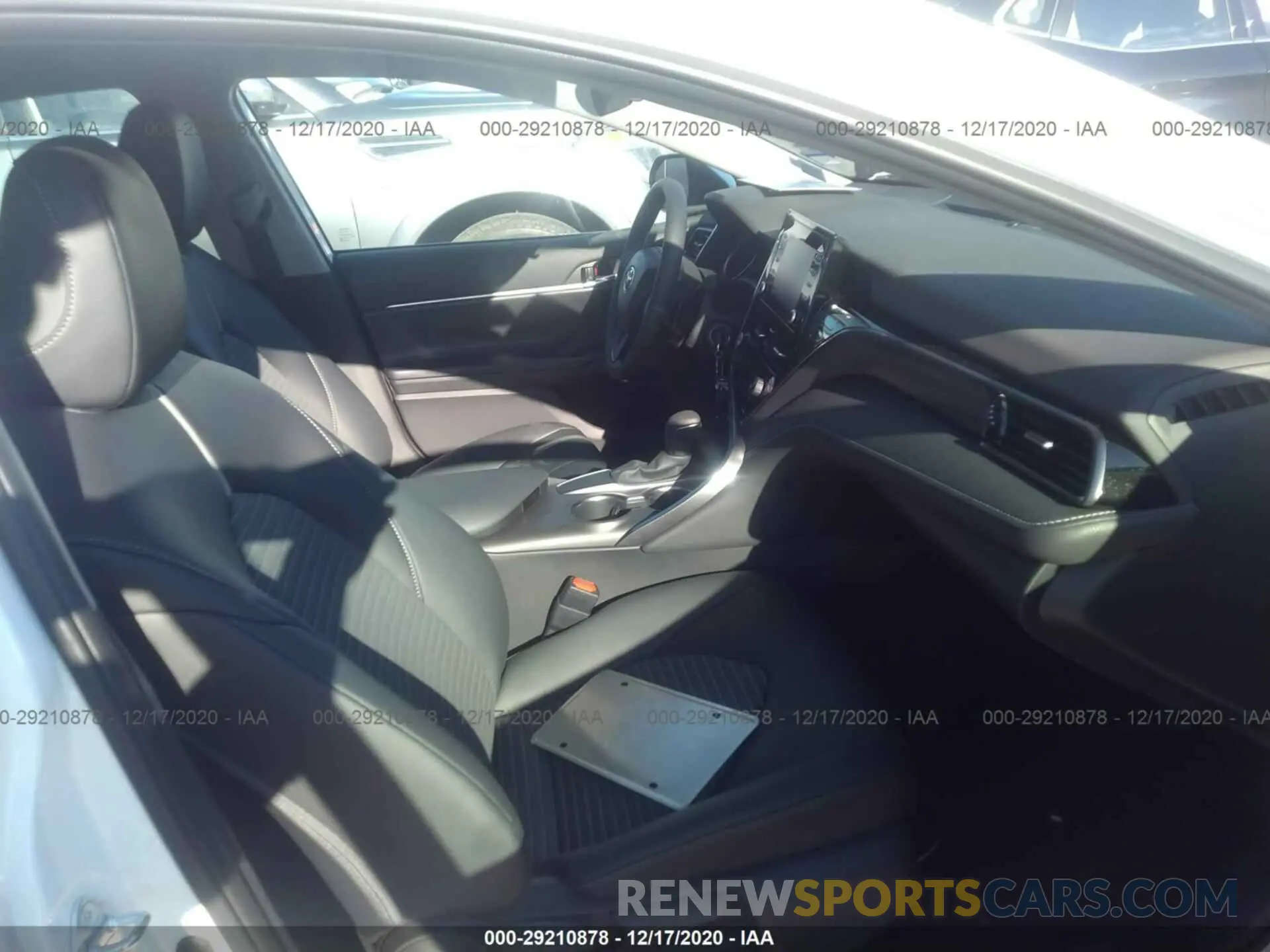 5 fotografías del automóvil dañado 4T1G11AK5MU522084 TOYOTA CAMRY 2021